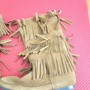 Minnetonka suede boots size 8 NEW